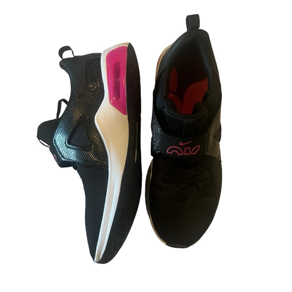 Size 8.5- NIKE Air Maz Bella TR 5 Black Rush Pink W